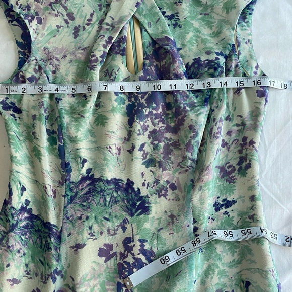 SHANGHAI TANG Green/Purple Floral 100% Silk Crepe Mini Sheath Dress SZ 8 - Picture 10 of 13